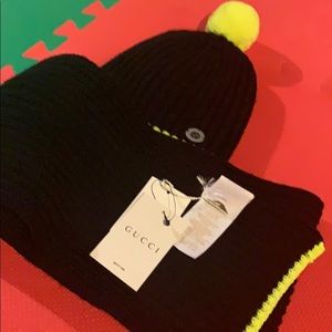 GUCCI KNITWEAR ACCESSORIES